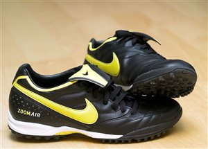best indoor soccer shoes