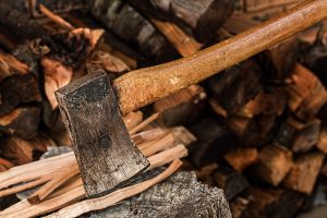 How to Split Wood When Camping Outdoors?